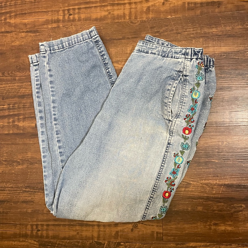 Floral Embroidered Light Blue Jeans